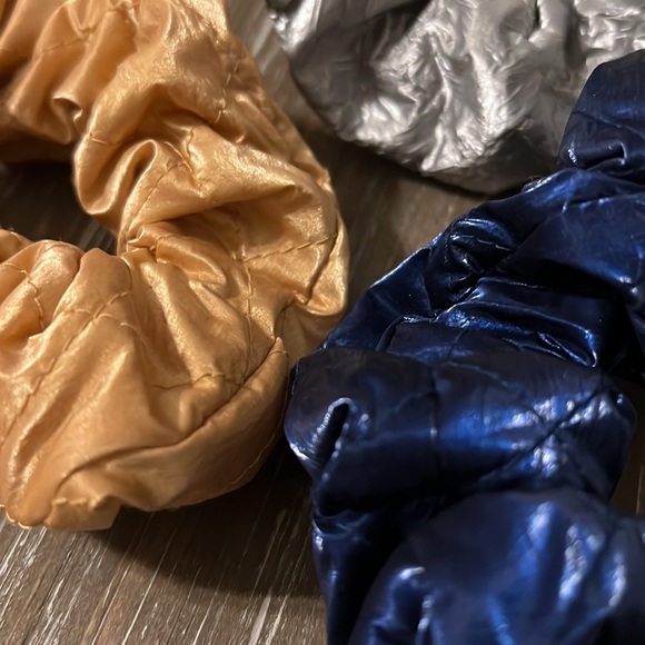 Scrunchie bundle - Picture 2 of 3